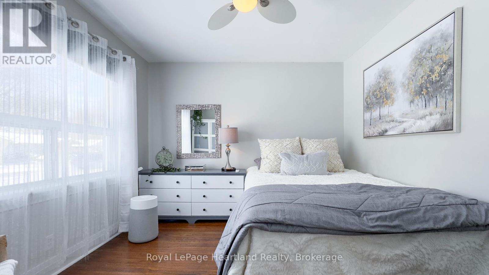 305 Mary Street, Goderich (Goderich (Town)), Ontario  N7A 3B3 - Photo 7 - X12254856