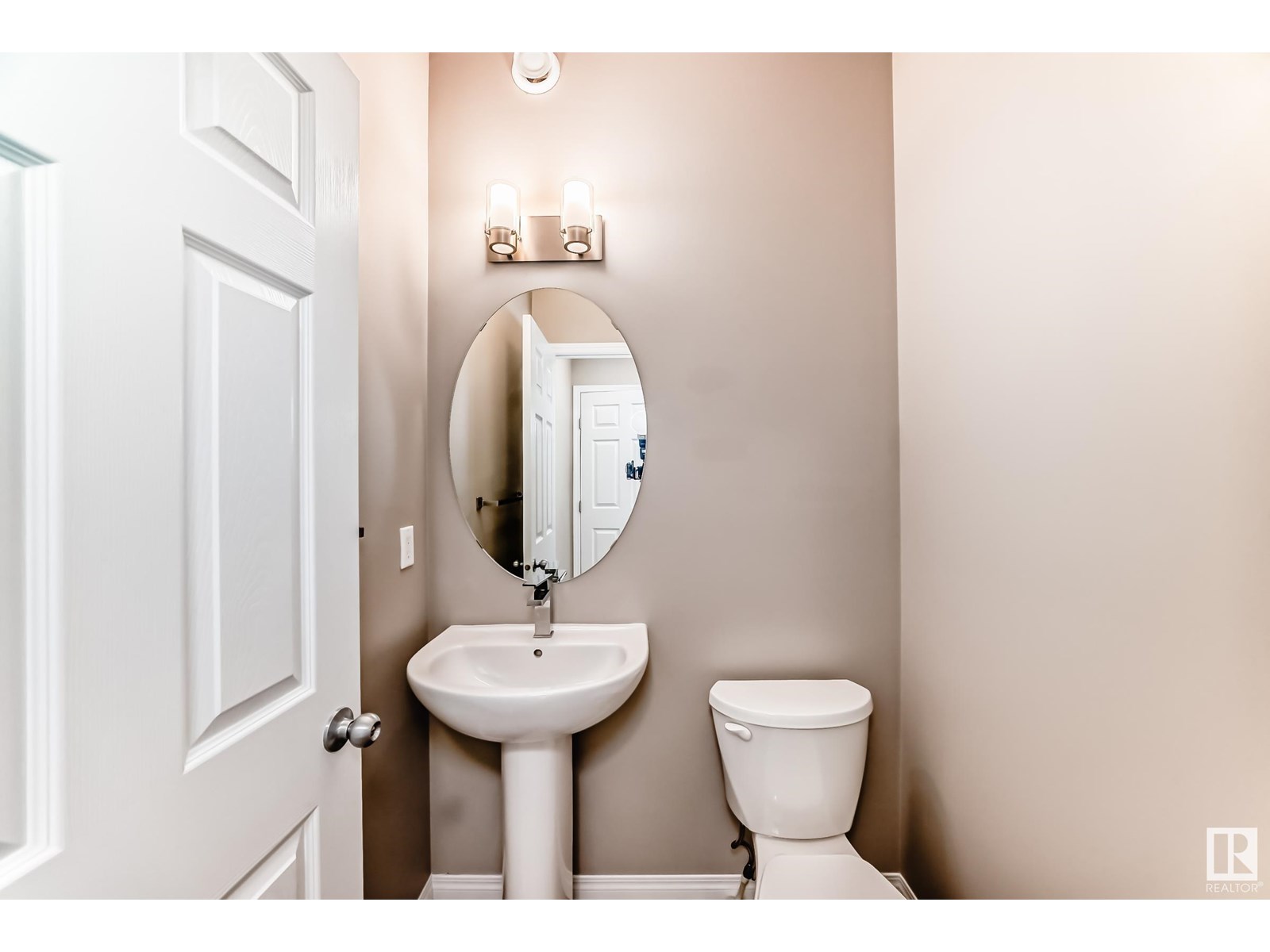 Property at 2271 PRICE LN SW image 1