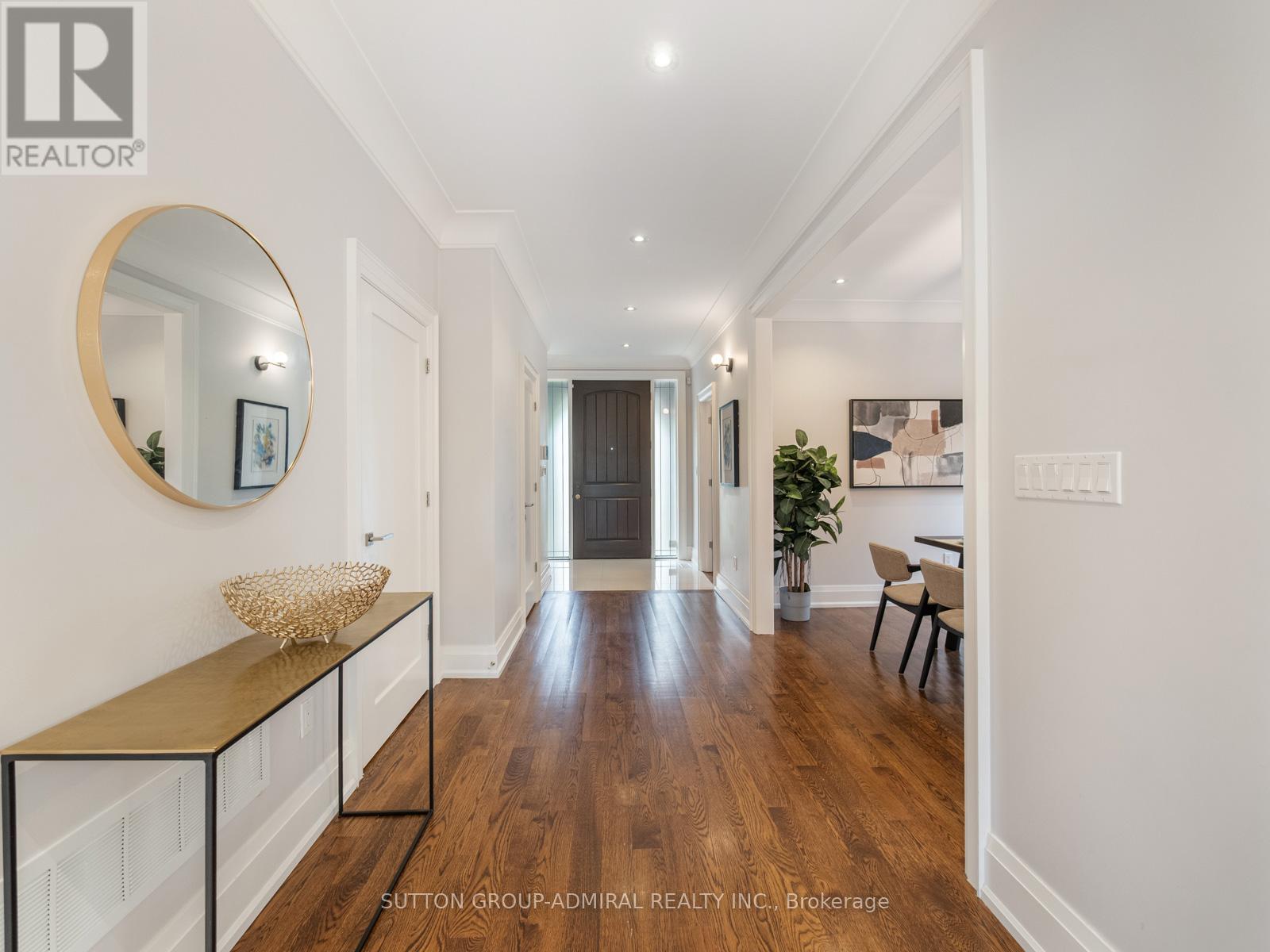 Property at 1 DUSTAN CRESCENT image 3