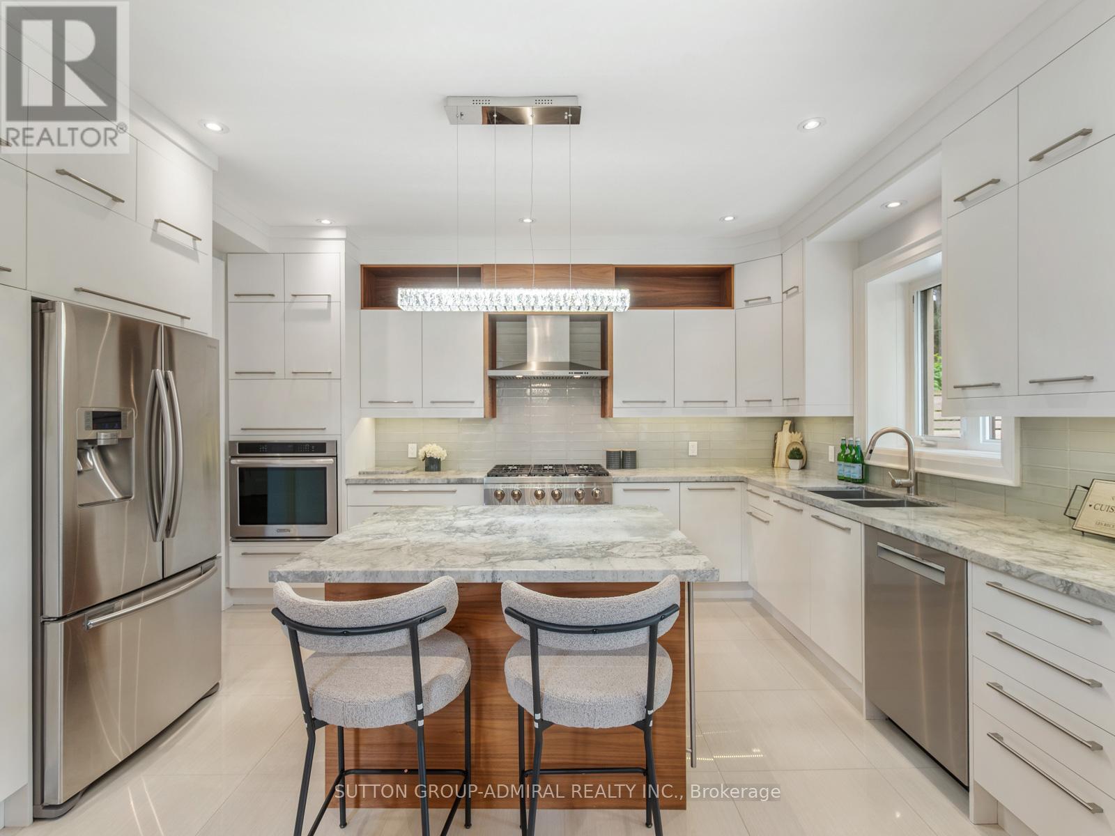 Property at 1 DUSTAN CRESCENT image 5