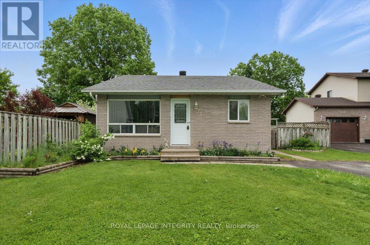 Property at 521 ROBERT STREET image 2