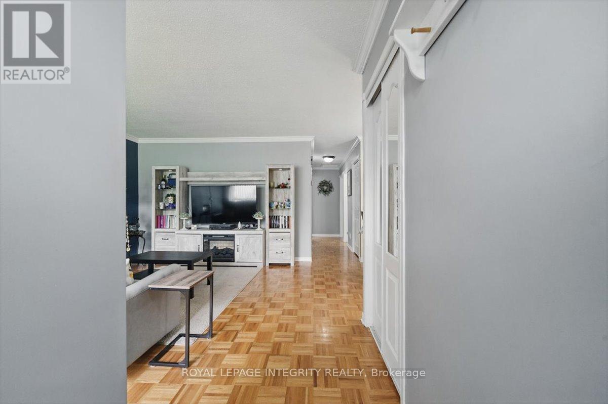 Property at 521 ROBERT STREET image 5