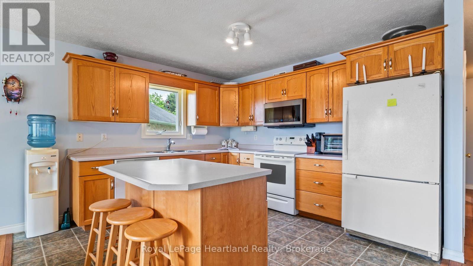 50 Mcdonald Drive, Huron East, Ontario  N0G 1H0 - Photo 17 - X12254864