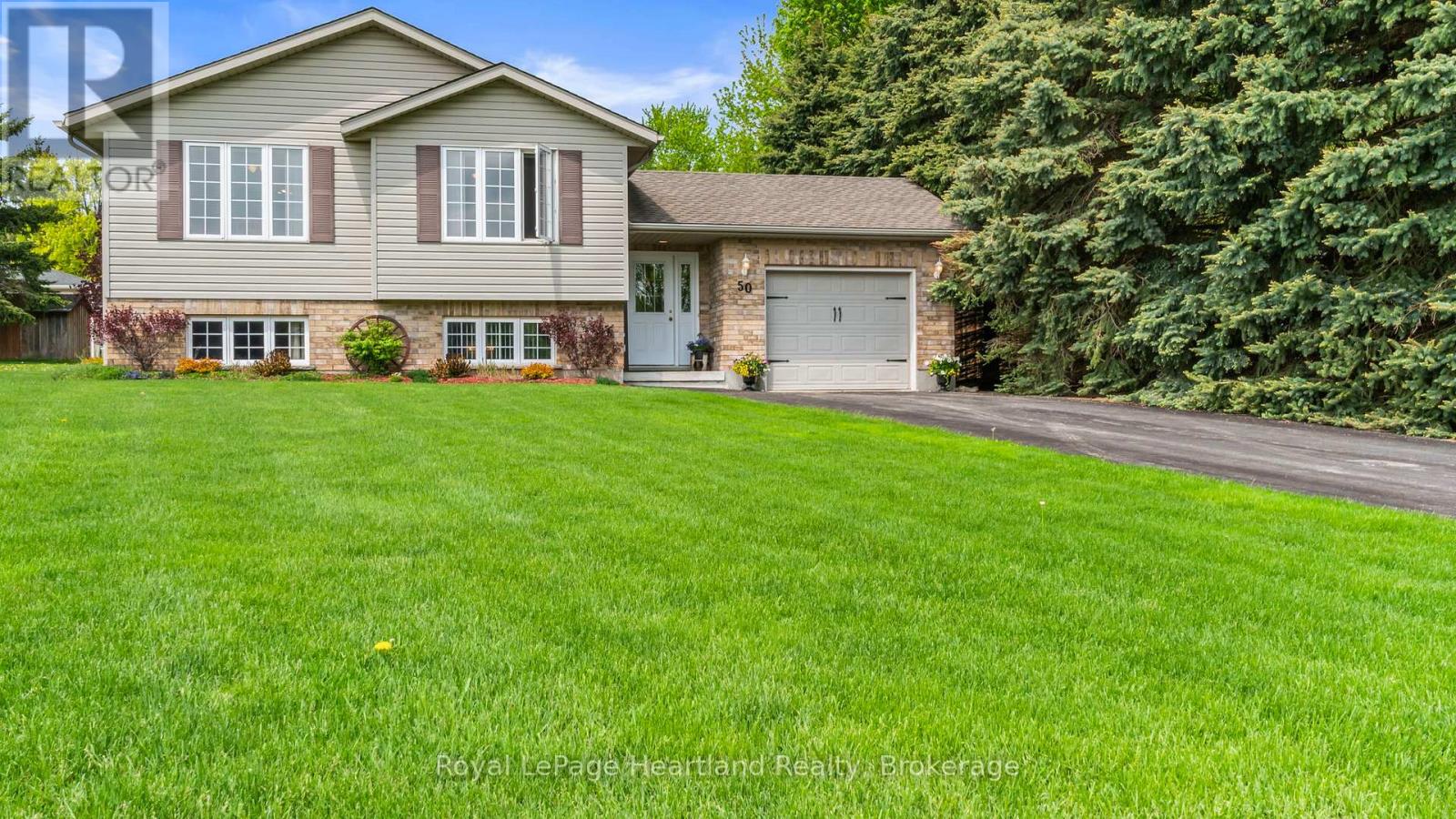 50 Mcdonald Drive, Huron East, Ontario  N0G 1H0 - Photo 5 - X12254864
