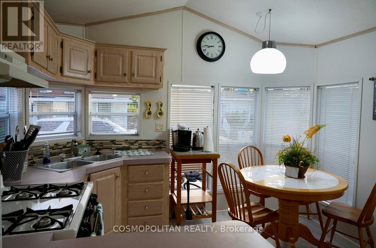 24 Quarry View, Port Colborne, Ontario  L0S 1R0 - Photo 7 - X12254884