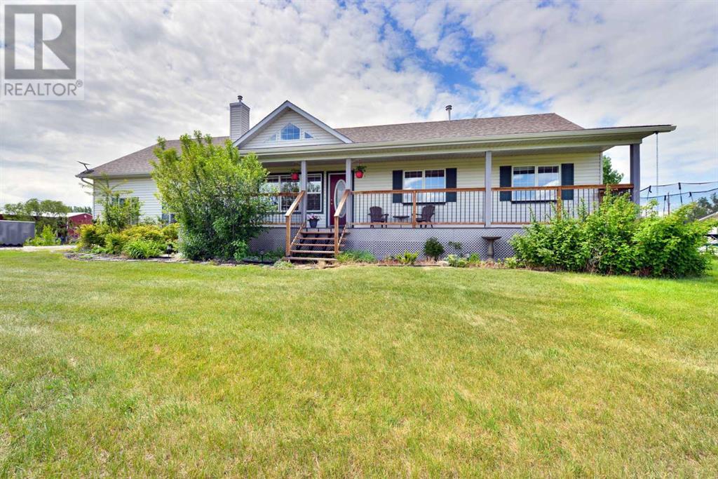 Property at 387217 2 Street W image 4