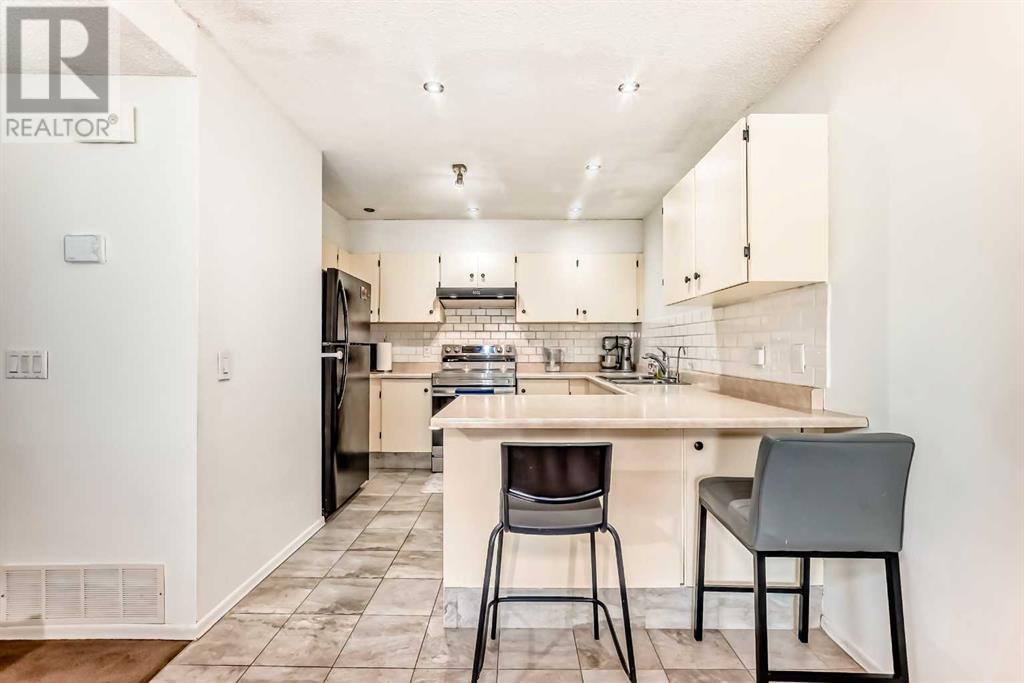 Property at 111, 3015 51 Street SW image 4
