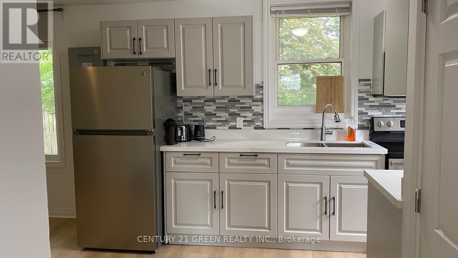 87 West 5th Street, Hamilton, Ontario  L9C 3N5 - Photo 17 - X12254903