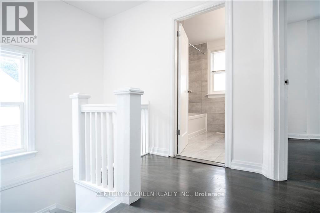 87 West 5th Street, Hamilton, Ontario  L9C 3N5 - Photo 6 - X12254903