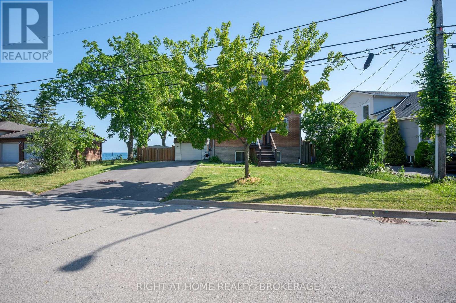 Property at 74 SEABREEZE CRESCENT image 2