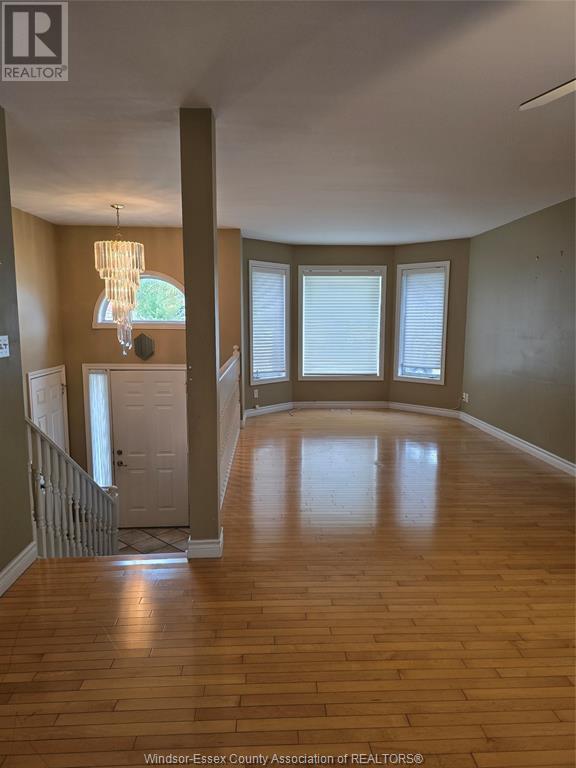 Property at 2337 ST. CLAIR image 5