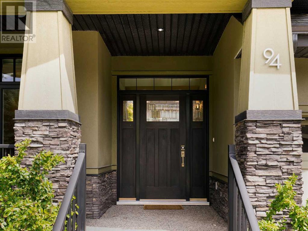 Property at 94 Wentworth Hill SW image 3
