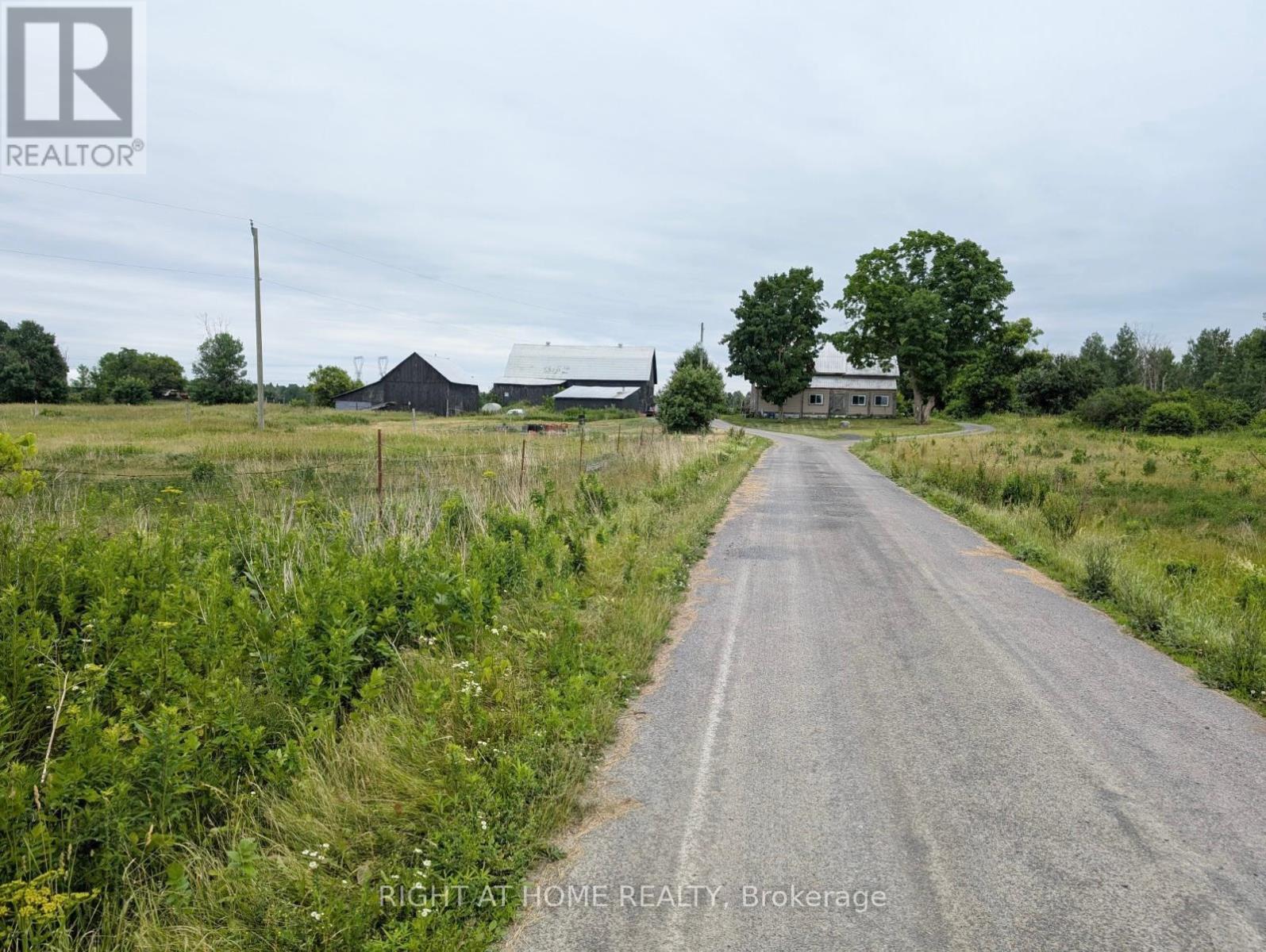 7232 Franktown Road, Ottawa, Ontario  K0A 2Z0 - Photo 3 - X12252133