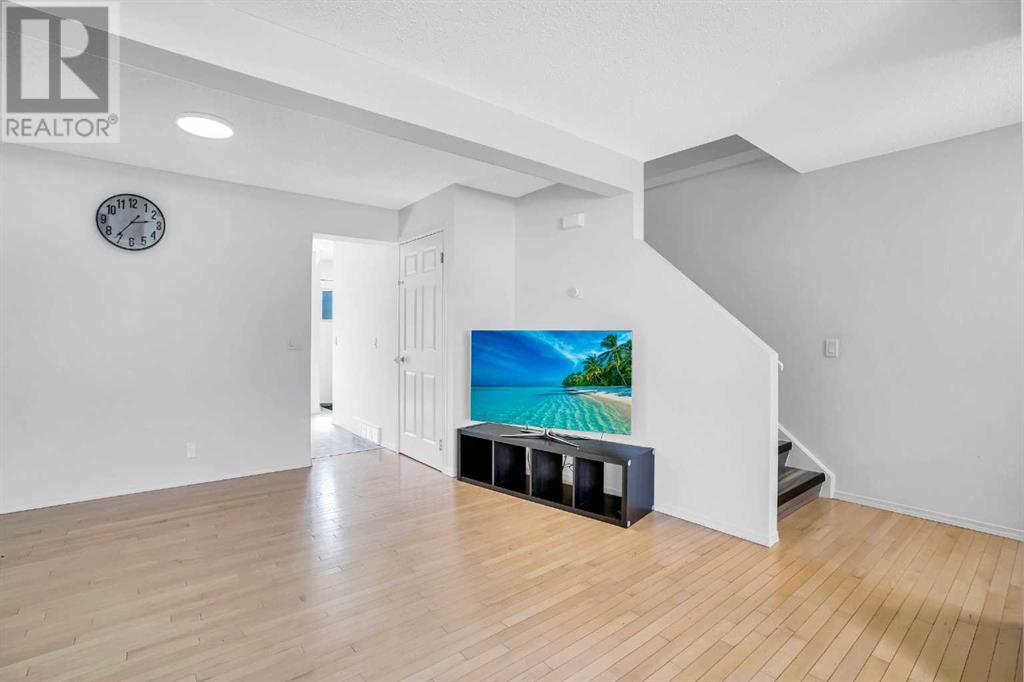 Property at 279 Falshire Way NE image 5