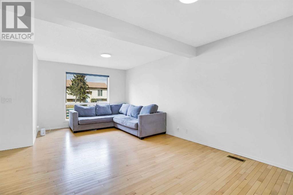 Property at 279 Falshire Way NE image 3