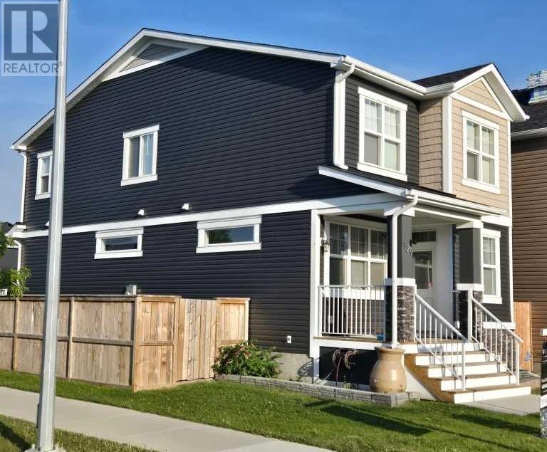 Property at 129 Red Embers Crescent NE image 1