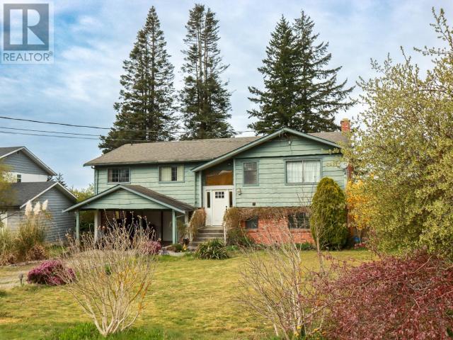 Property at 3433 SELKIRK AVE image 1