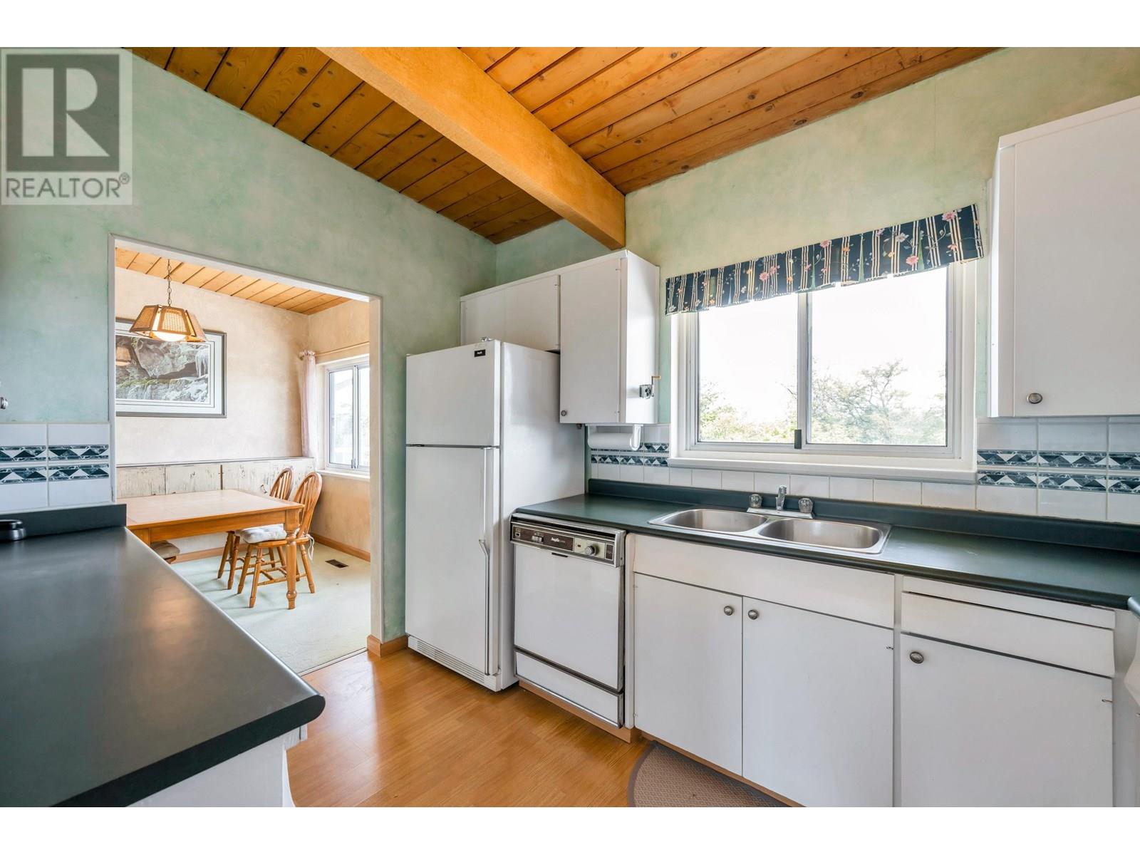 Property at 4766 ANDERSON PLACE image 5