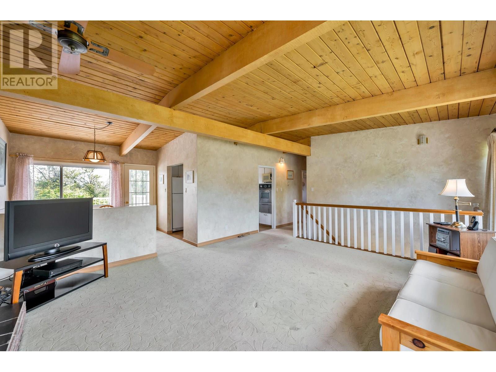 Property at 4766 ANDERSON PLACE image 4