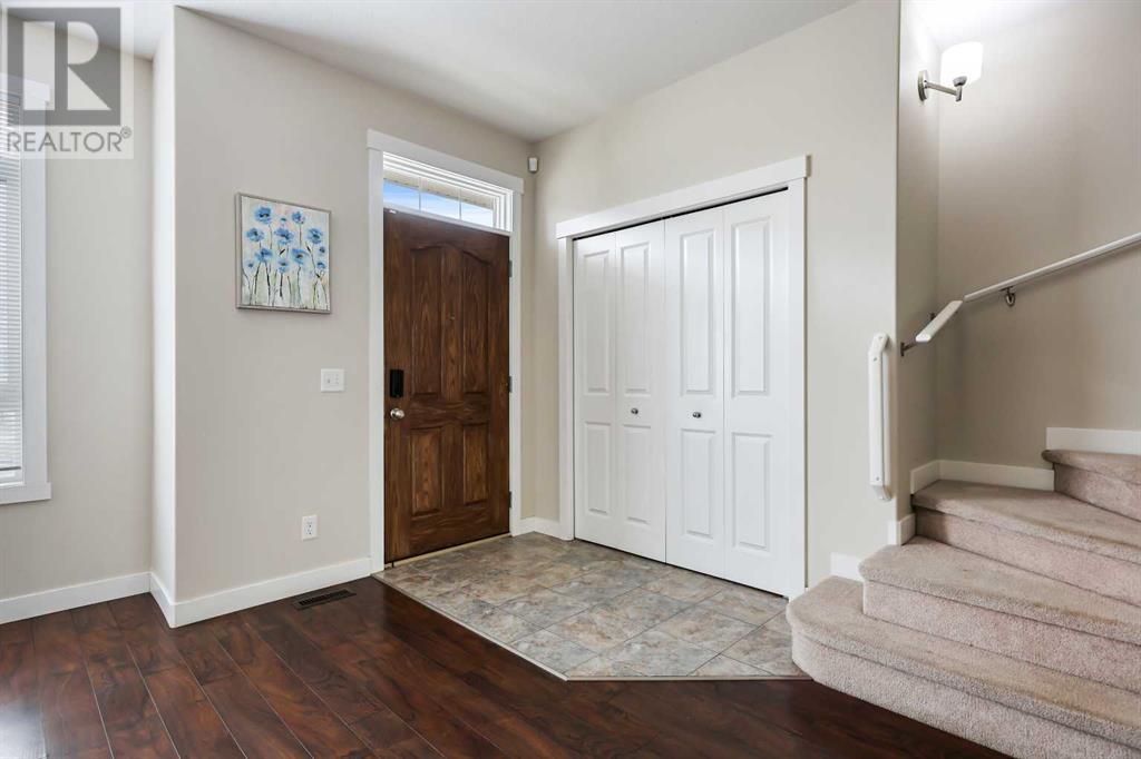 Property at 47 Skyview Ranch Gardens NE image 4