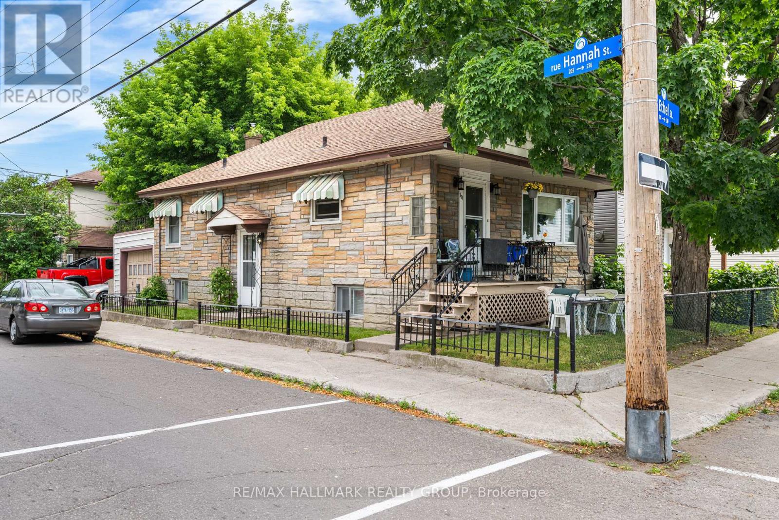201 Ethel Street, Ottawa, Ontario  K1L 5X1 - Photo 4 - X12254970