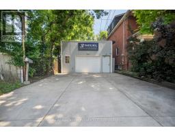 11 WHITFIELD AVENUE