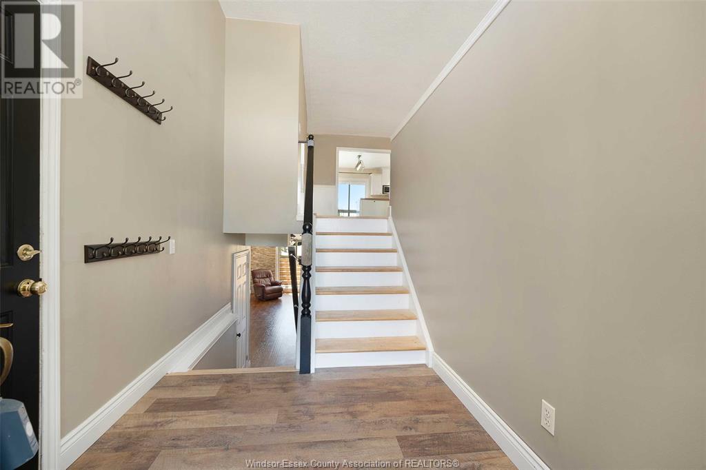 Property at 188 Mousseau CRESCENT image 4