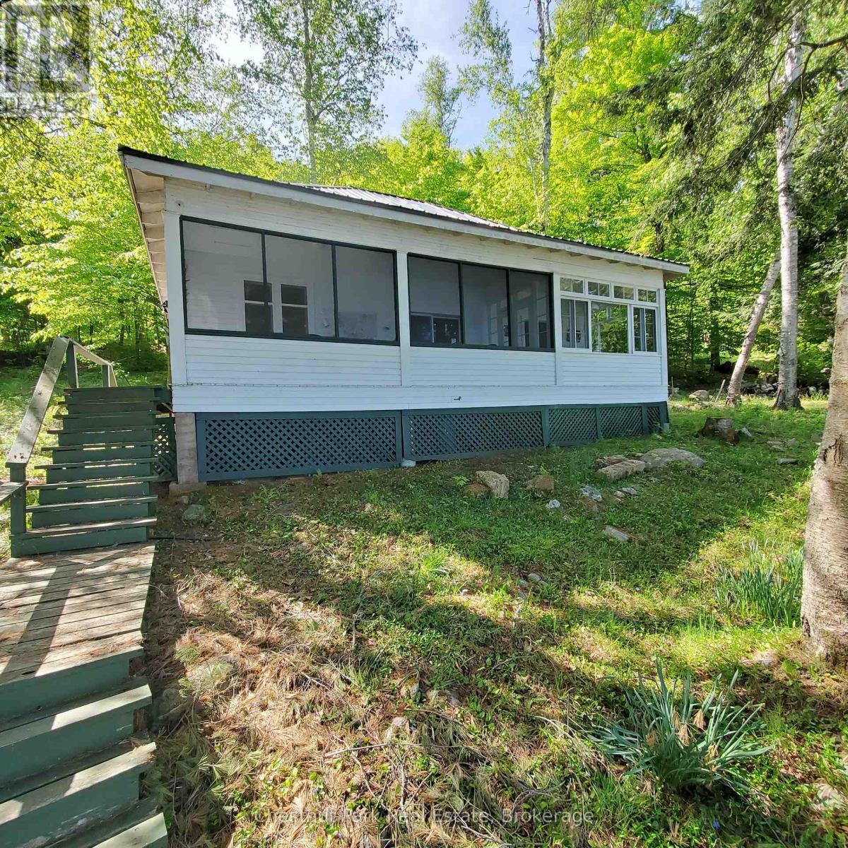 76 Tobin Island, Muskoka Lakes, Ontario  P0B 1J0 - Photo 18 - X12152765
