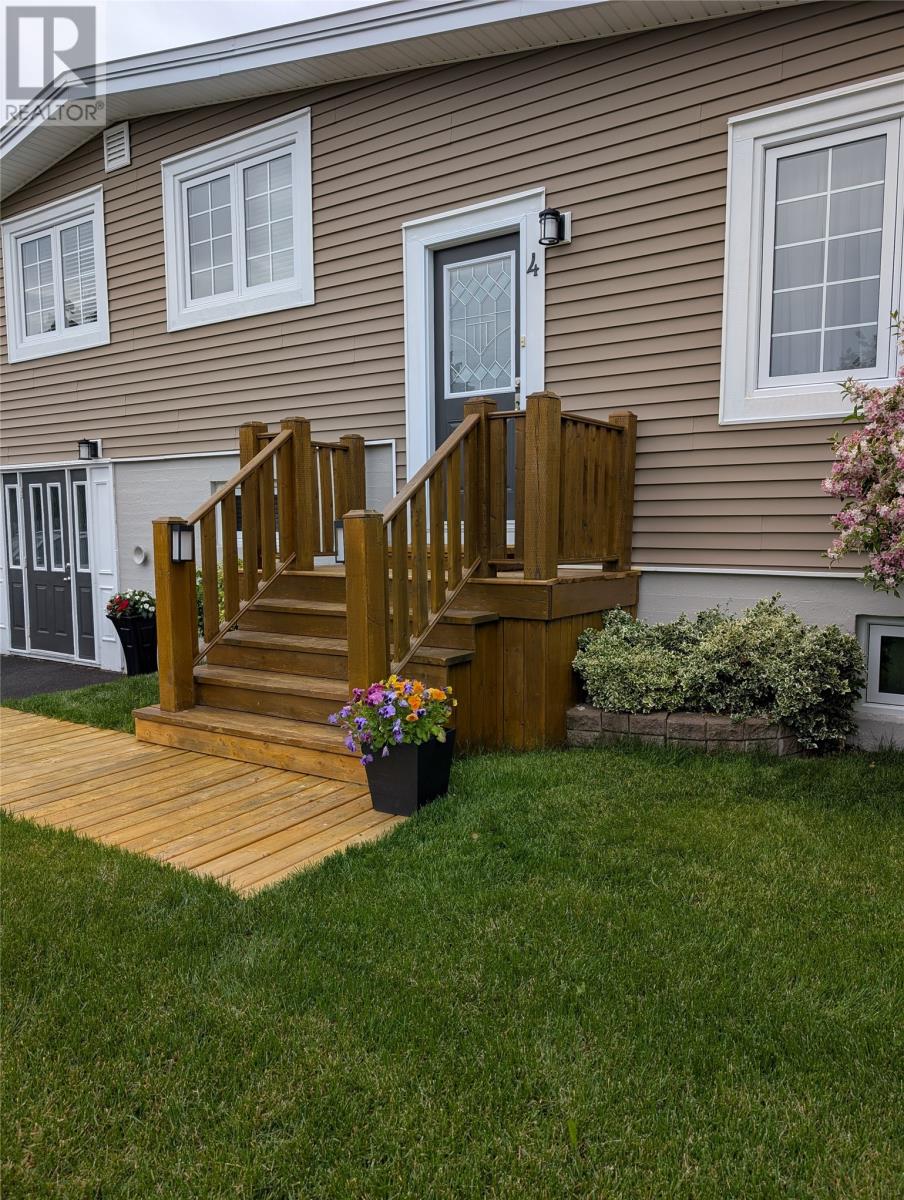 Property at 4 Macpherson Avenue image 5