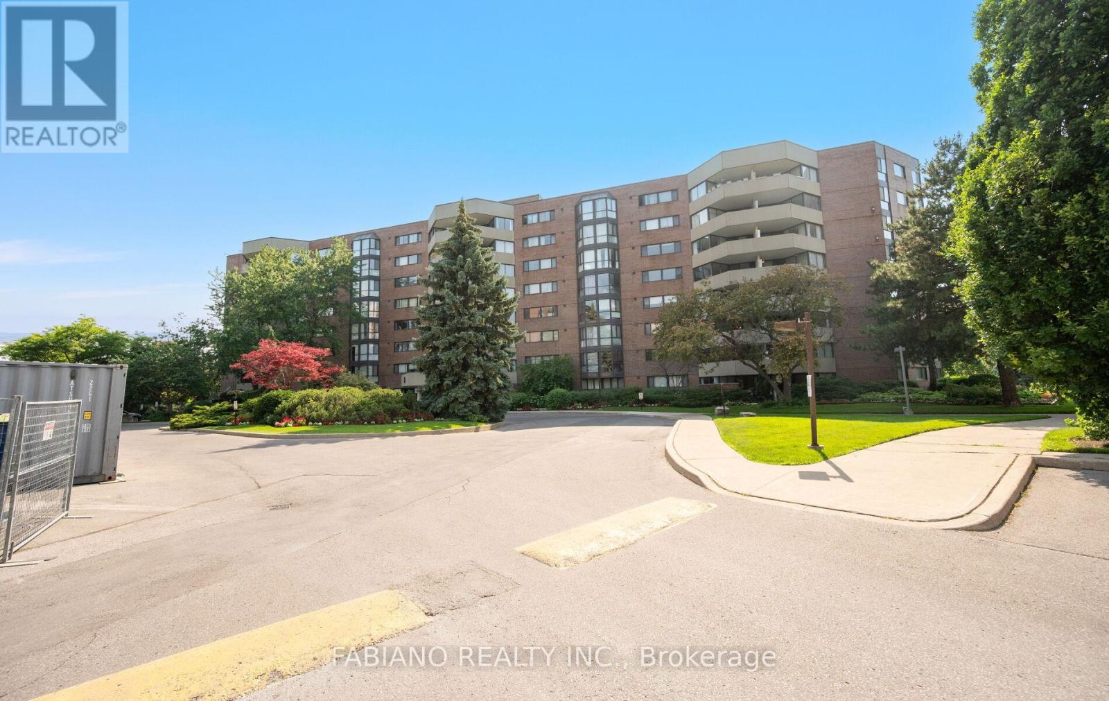 Property at 505 - 70 BAIF BOULEVARD image 3