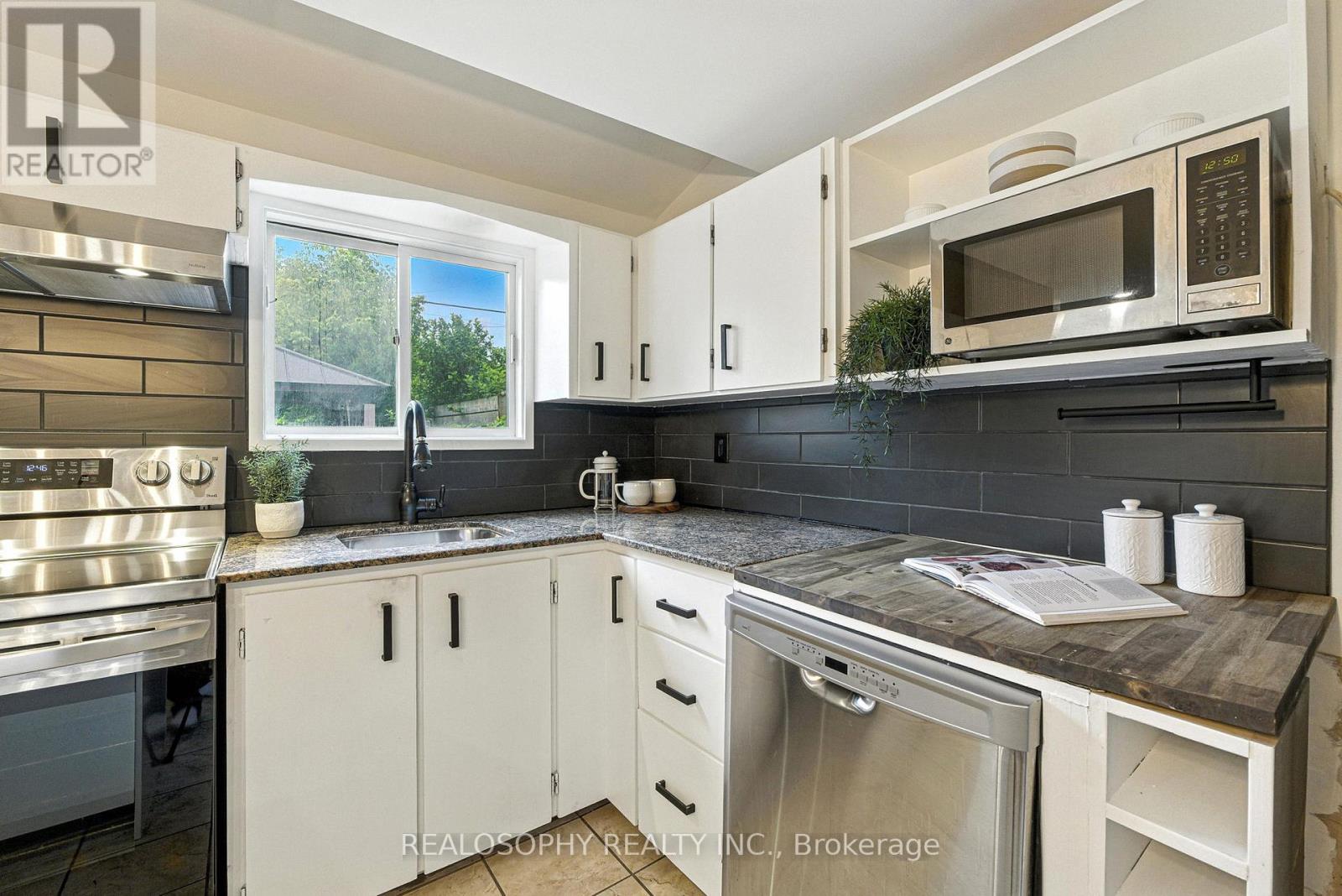 236 Cope Street, Hamilton, Ontario  L8H 5B5 - Photo 28 - X12254971