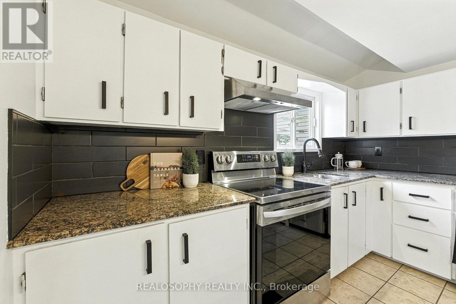 236 Cope Street, Hamilton, Ontario  L8H 5B5 - Photo 25 - X12254971
