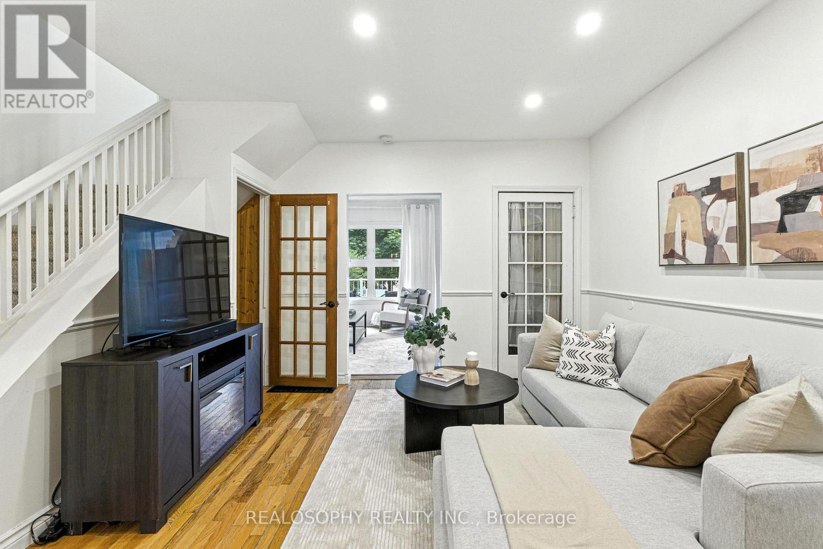 236 Cope Street, Hamilton, Ontario  L8H 5B5 - Photo 15 - X12254971