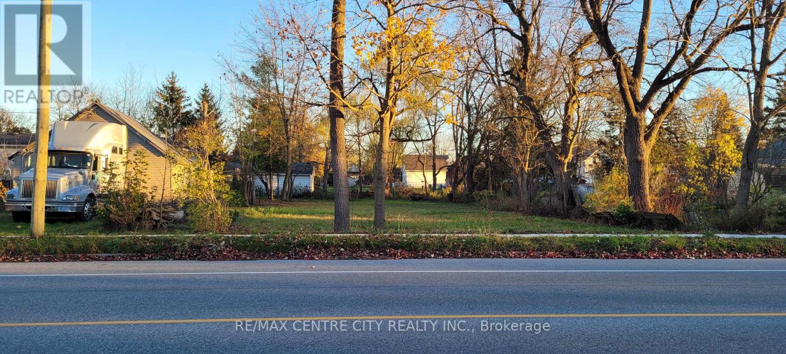 191 Appin Road, Southwest Middlesex, Ontario  N0L 1M0 - Photo 1 - X12255055