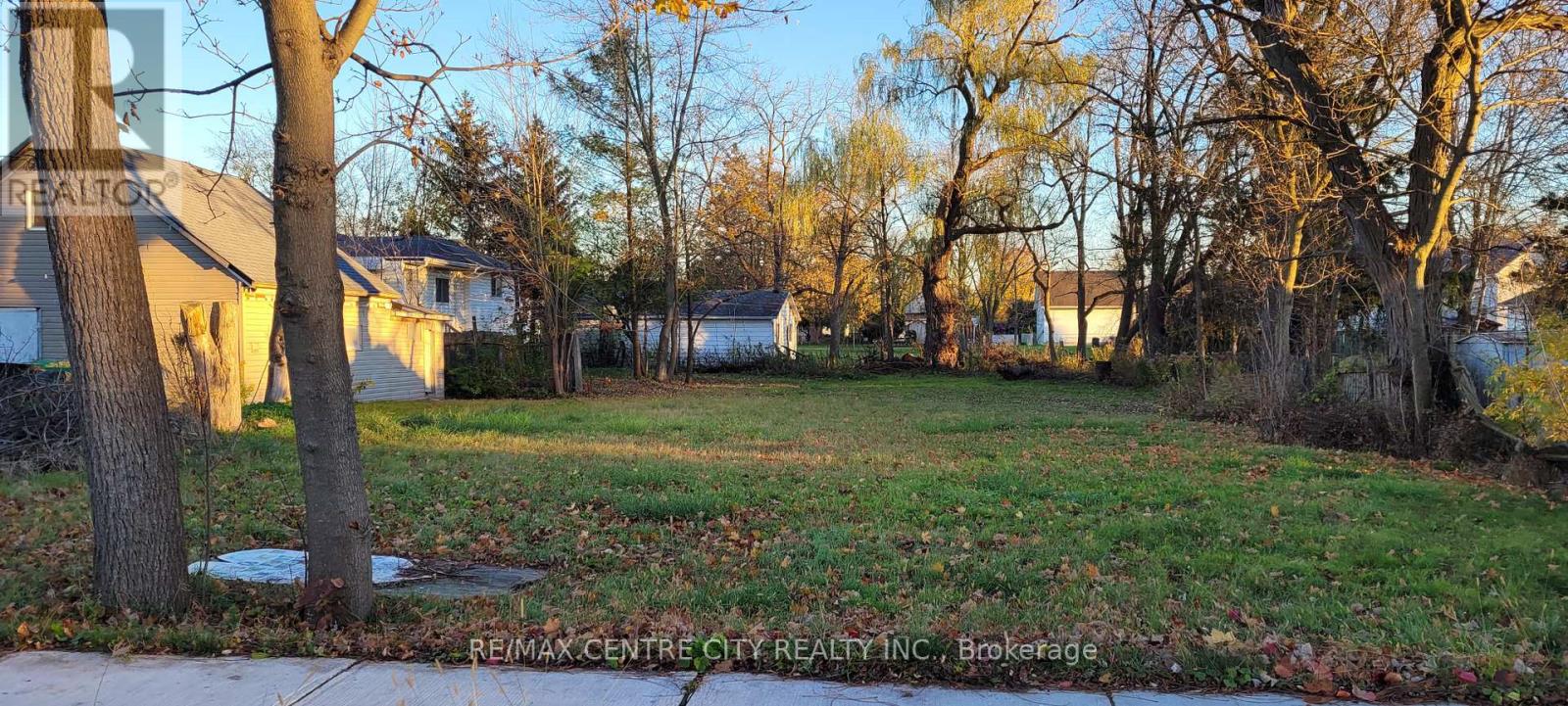 191 Appin Road, Southwest Middlesex, Ontario  N0L 1M0 - Photo 2 - X12255055