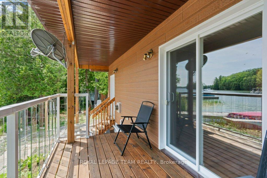304 Hay Bay Lane, Leeds And The Thousand Islands, Ontario  K0E 1L0 - Photo 16 - X12255095