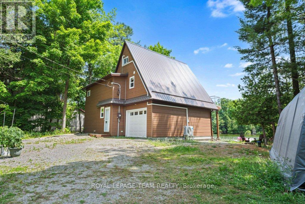 304 Hay Bay Lane, Leeds And The Thousand Islands, Ontario  K0E 1L0 - Photo 45 - X12255095