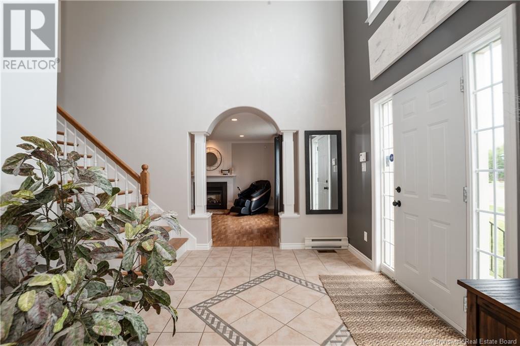 Property at 106 Royal Oaks Boulevard image 5