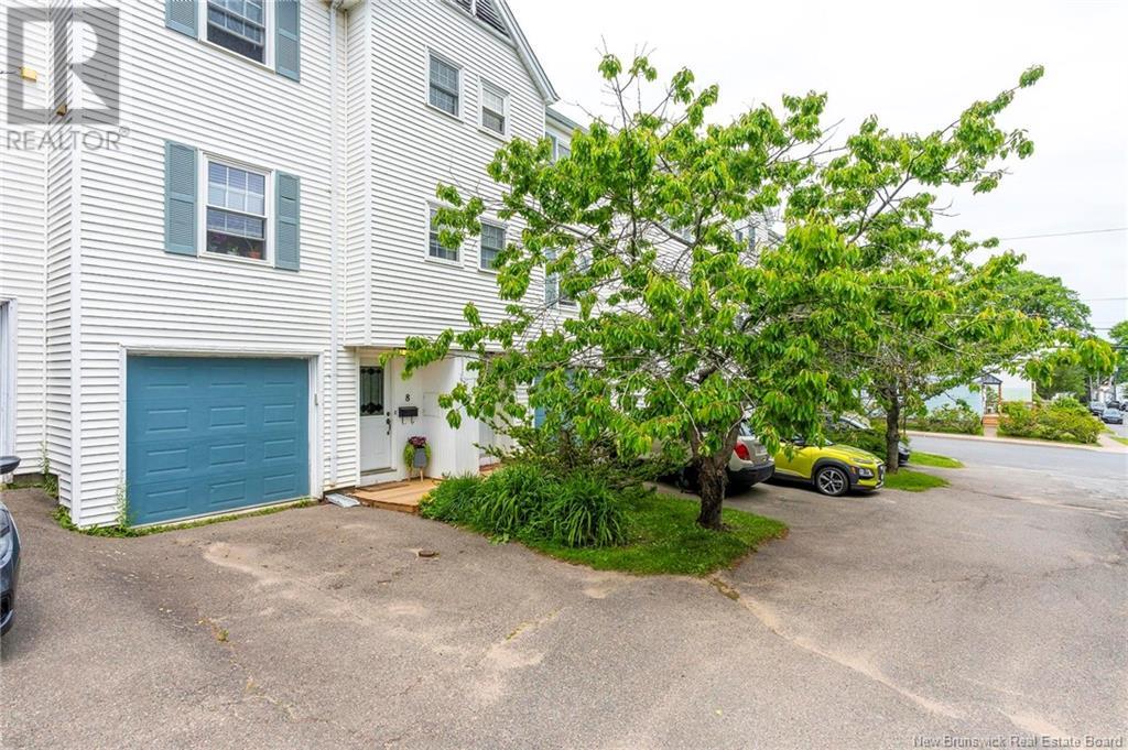 Property at 8 Christmas Lane image 1