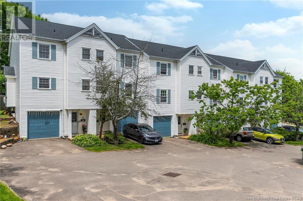 Property at 8 Christmas Lane image 2