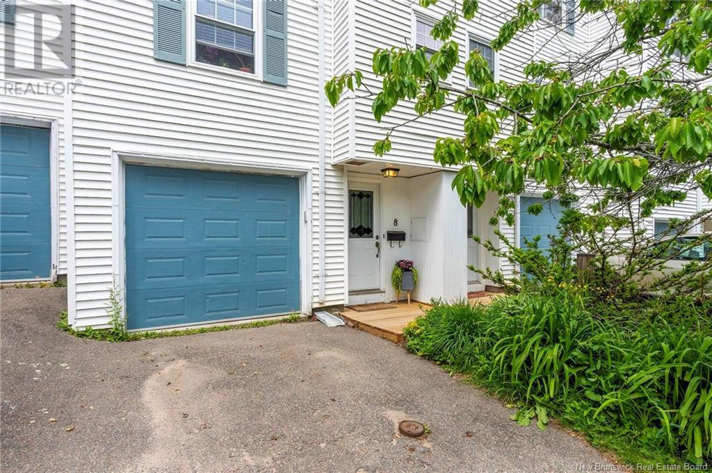 Property at 8 Christmas Lane image 3