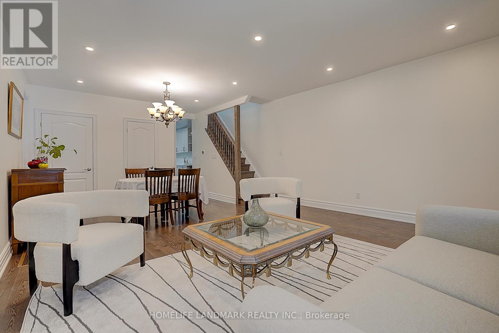 Property at 596 PALMERSTON AVENUE image 5
