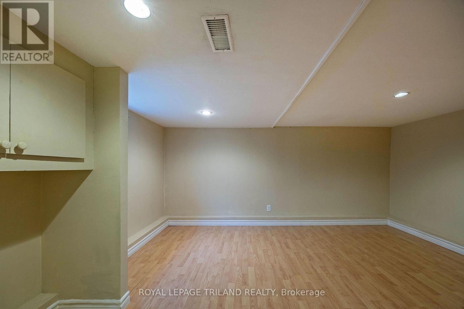 681 William Street, London East, Ontario  N5Y 2R3 - Photo 36 - X12255165