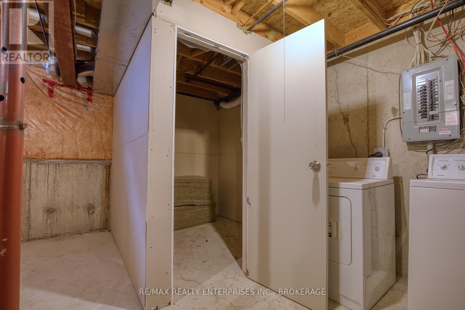 2 - 800 Paramount Drive, Hamilton, Ontario  L8J 3V8 - Photo 25 - X12255176