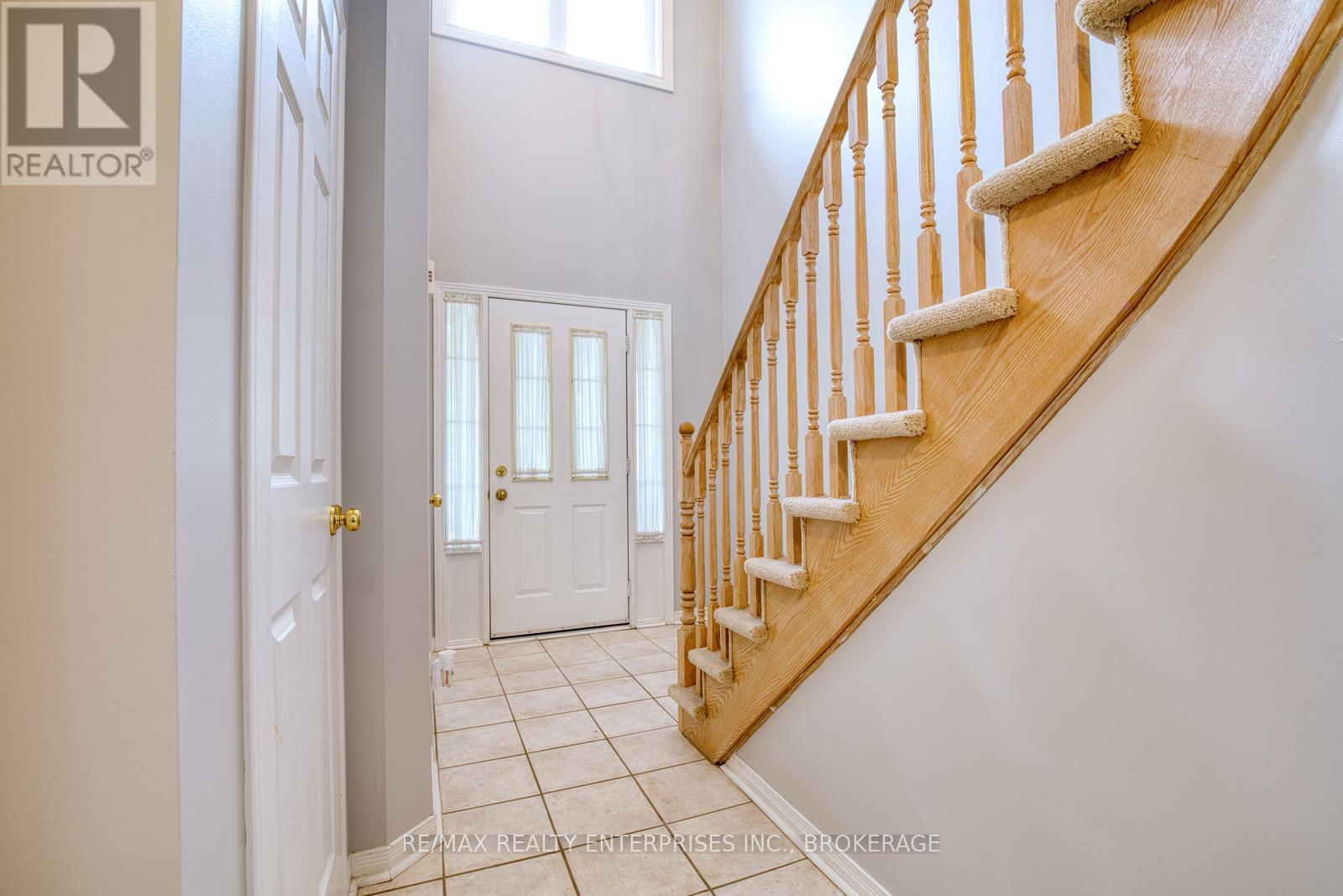Property at 2 - 800 PARAMOUNT DRIVE image 4