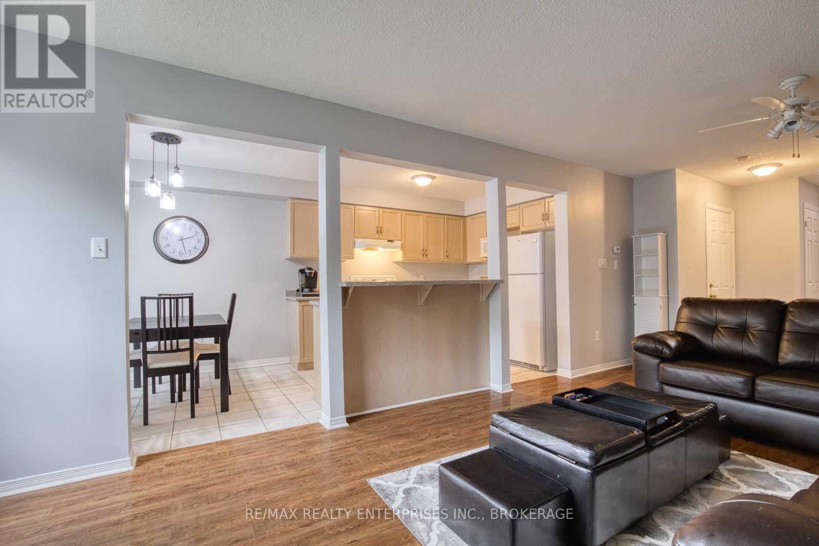 2 - 800 Paramount Drive, Hamilton, Ontario  L8J 3V8 - Photo 8 - X12255176