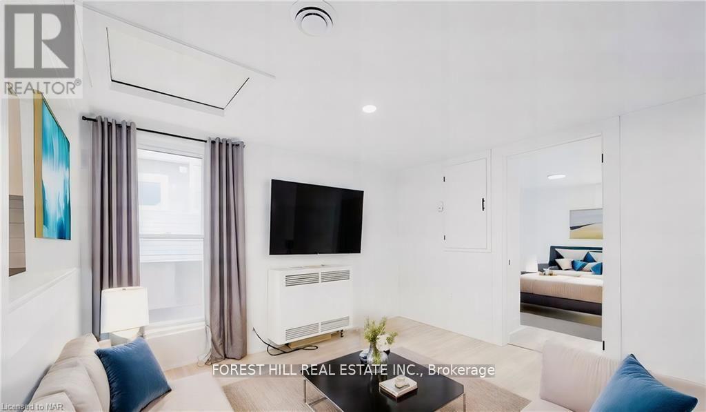 4702 - 4710 Epworth Circle, Niagara Falls (Downtown), Ontario  L2E 1C8 - Photo 9 - X12255105