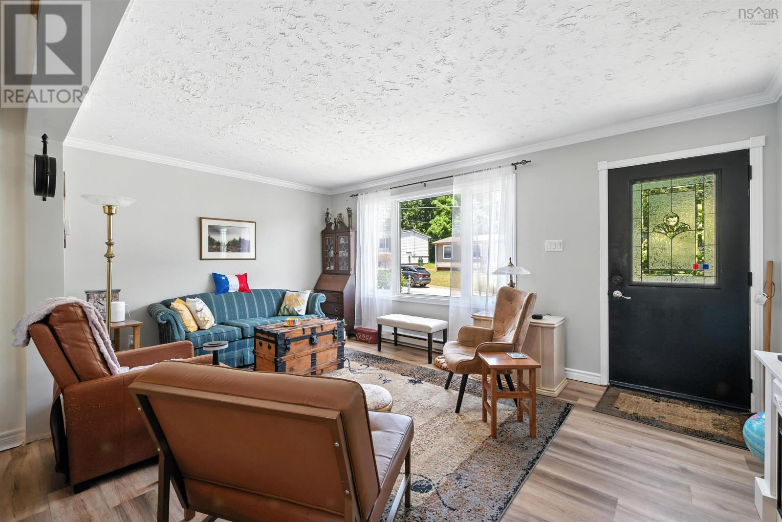 Property at 177 Rankin Drive image 4