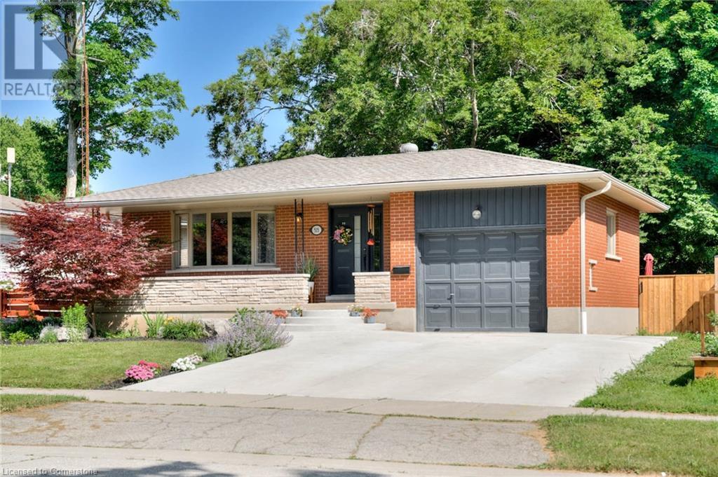 Property at 515 TWIN OAKS Crescent image 1