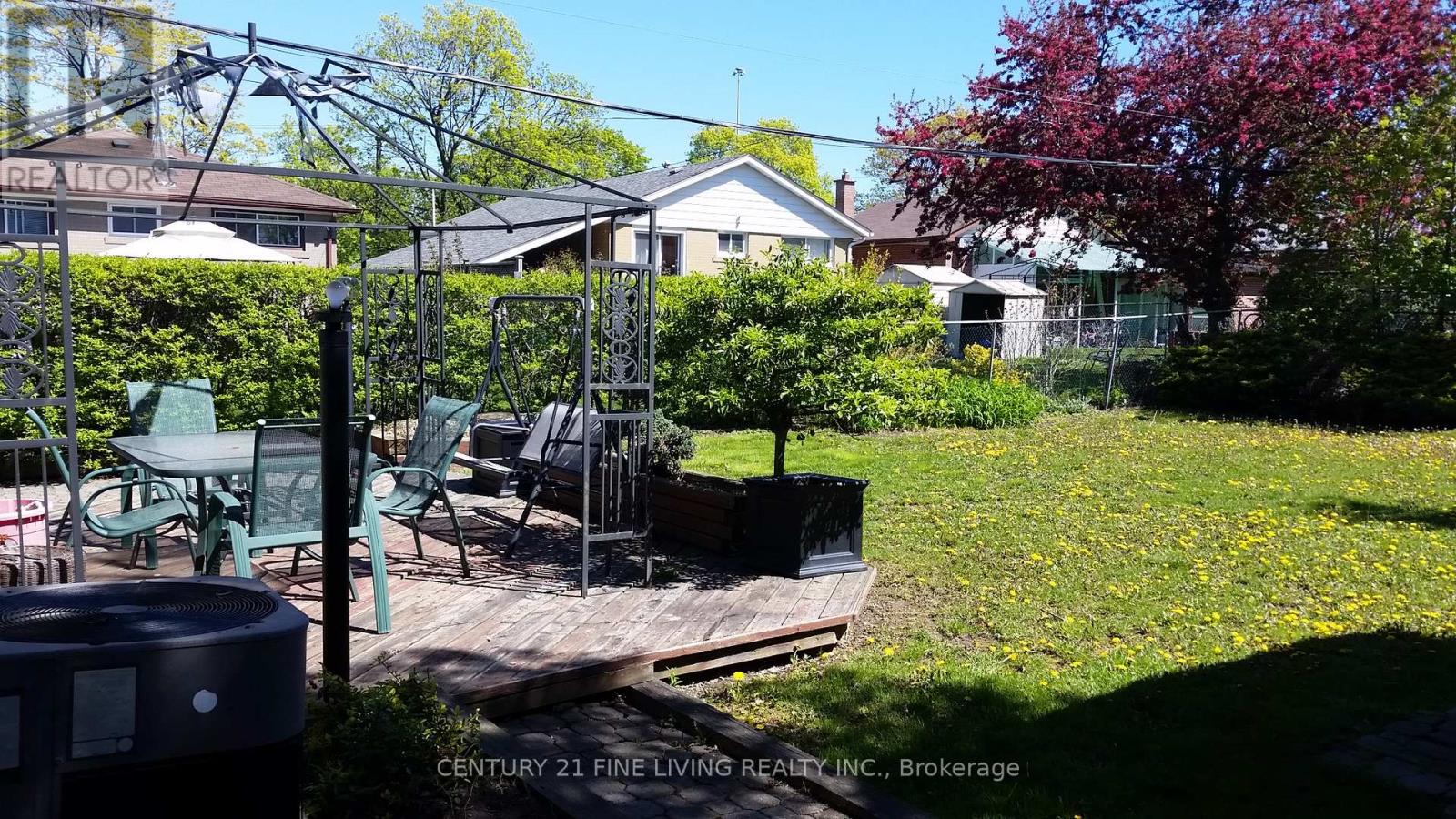 35 Hartland Road, Toronto, Ontario  M9C 4S9 - Photo 22 - W12255149